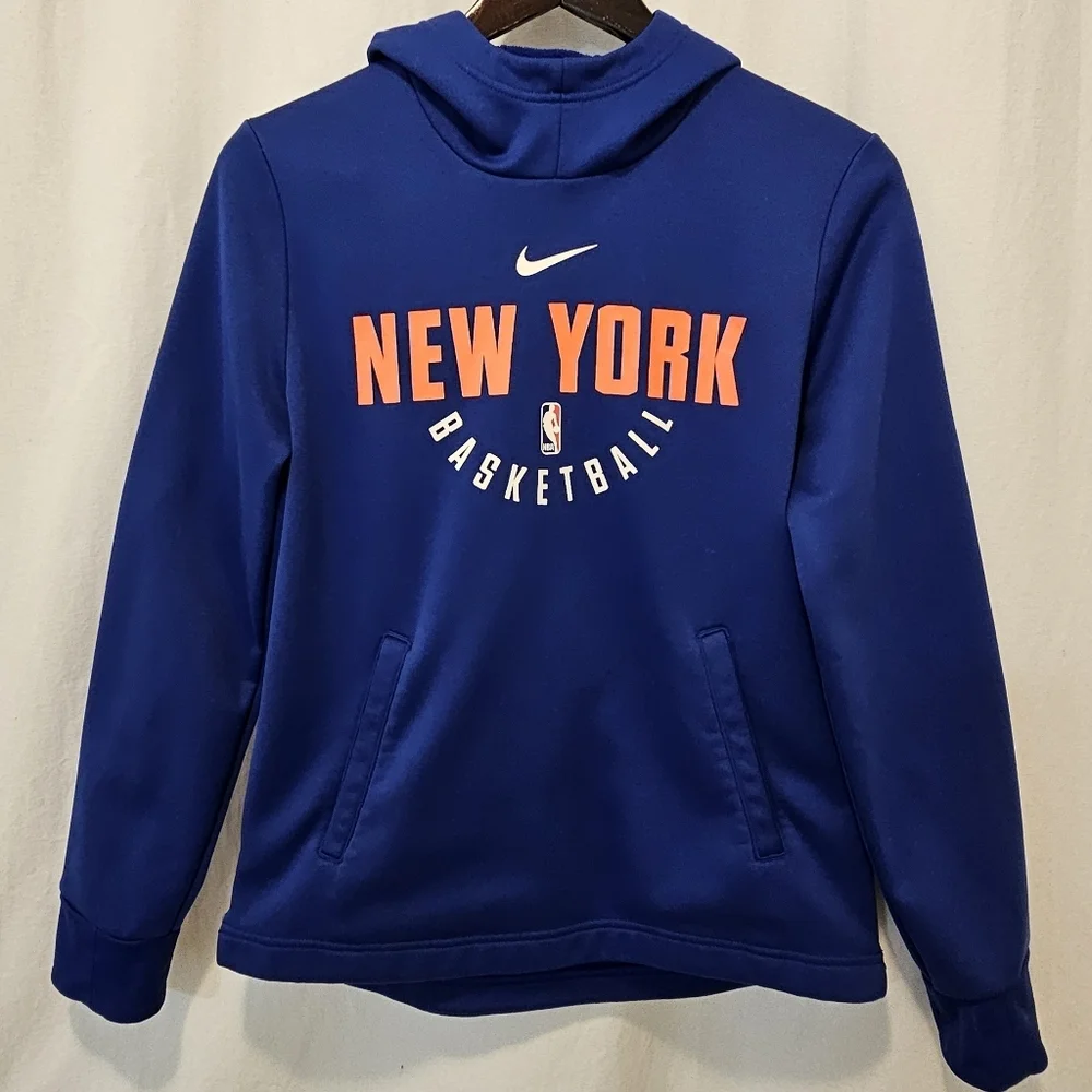 Nike NBA New York Basketball Hoodie - Picture 8 of 15